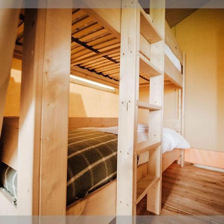 Ty Llewelyn Glamping & Camping Hotel Llanidloes Exterior foto